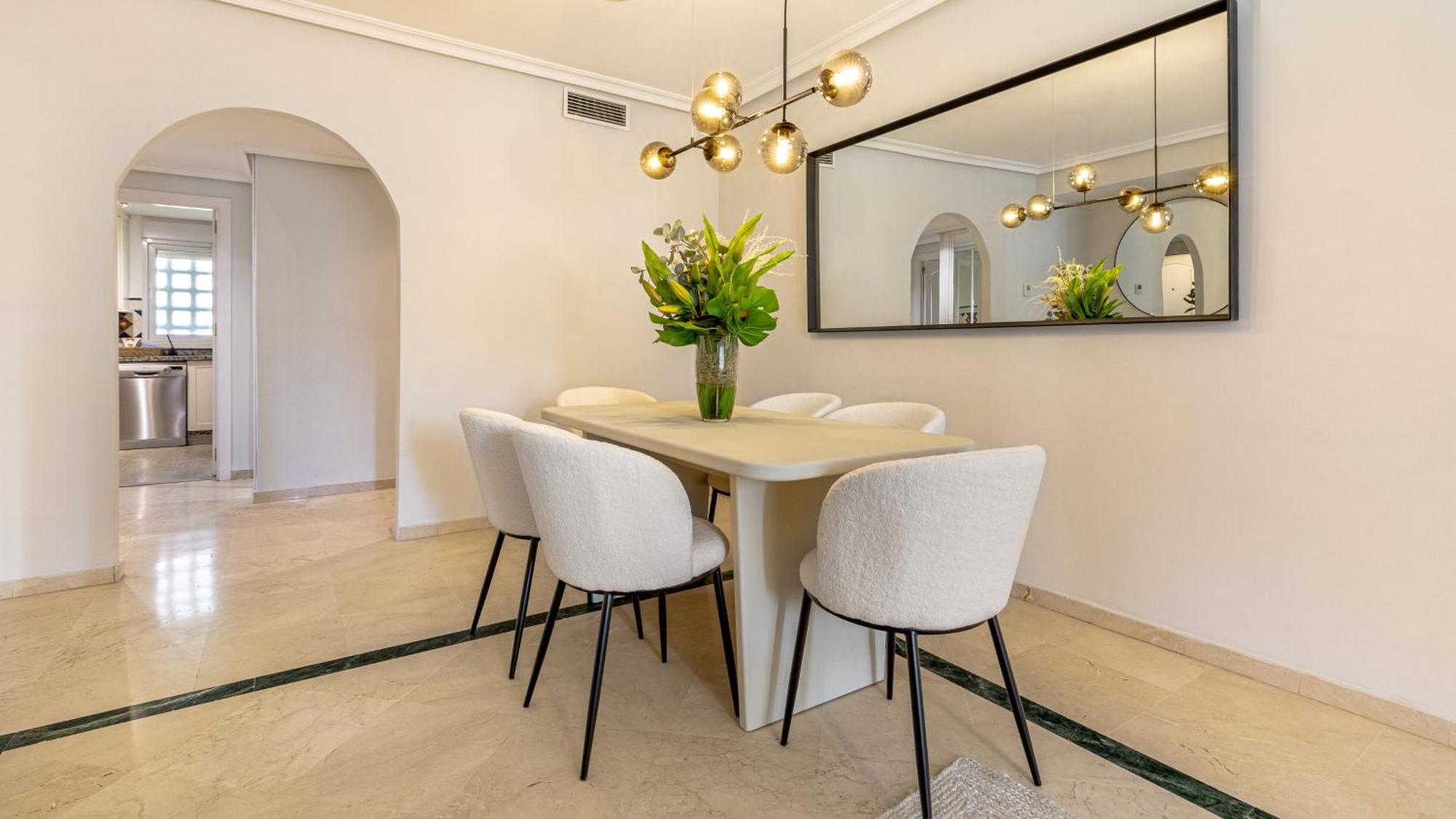 Vacation Marbella: Modern Beachfront Flat With Pool At Puente *