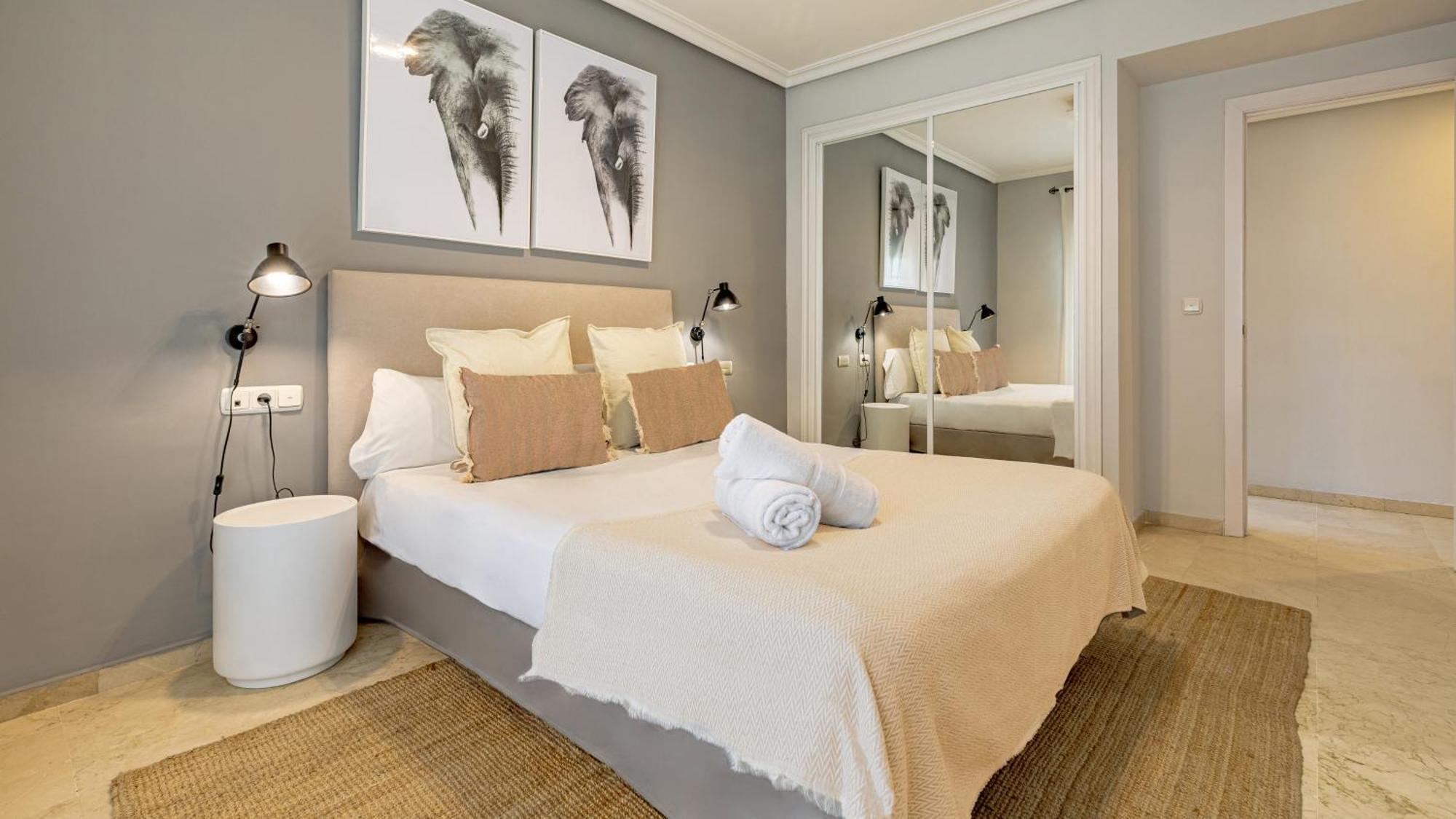 Vacation Marbella: Modern Beachfront Flat With Pool At Puente Apartment Marbella